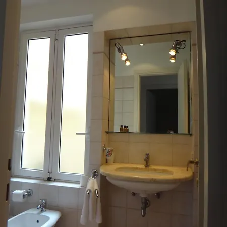 Rome, Trastevere Ideally Located