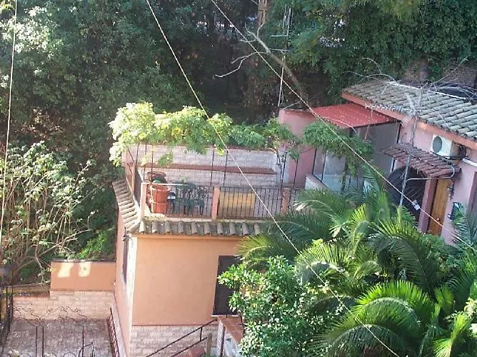 Rome, Trastevere Ideally Located *