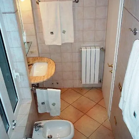 Rome, Trastevere Ideally Located *
